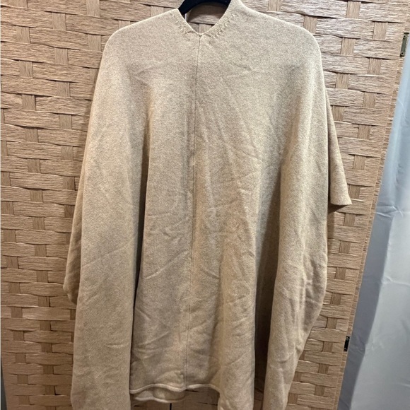 Aritzia Babaton Cashmere/ Wool Cape Cardigan Oversize XXS/XS/S Tan - Picture 7 of 8